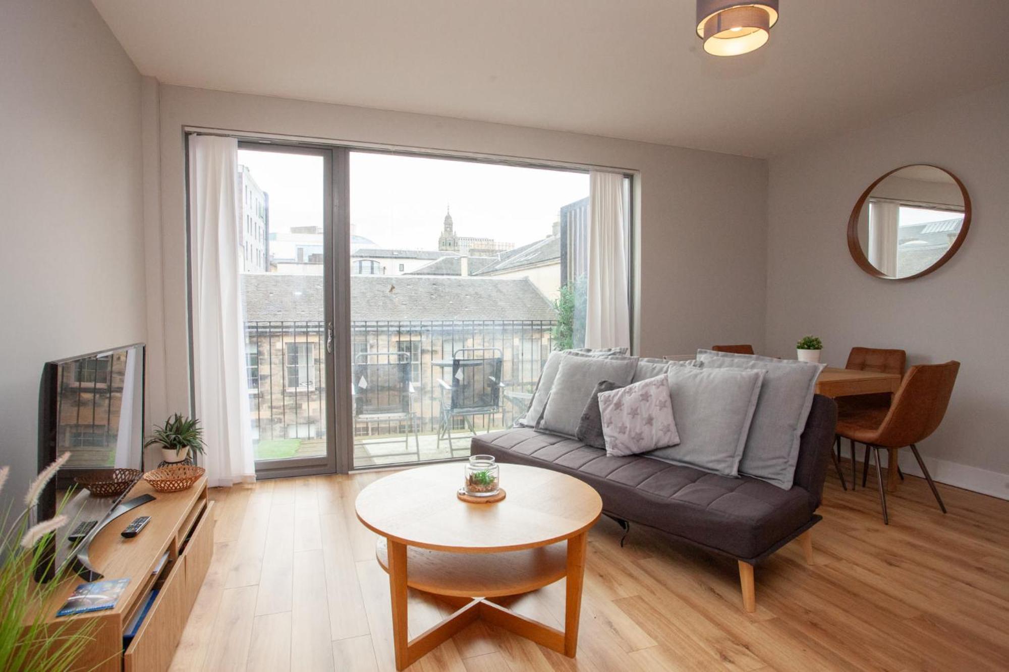 1 Bedroom Flat In The Heart Of Merchant City Glasgow Bagian luar foto